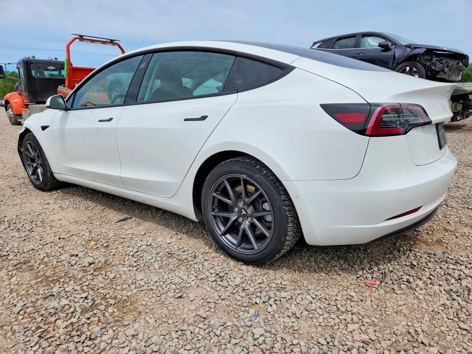 Tesla Model 3, снимка 2 - Автомобили и джипове - 54818898