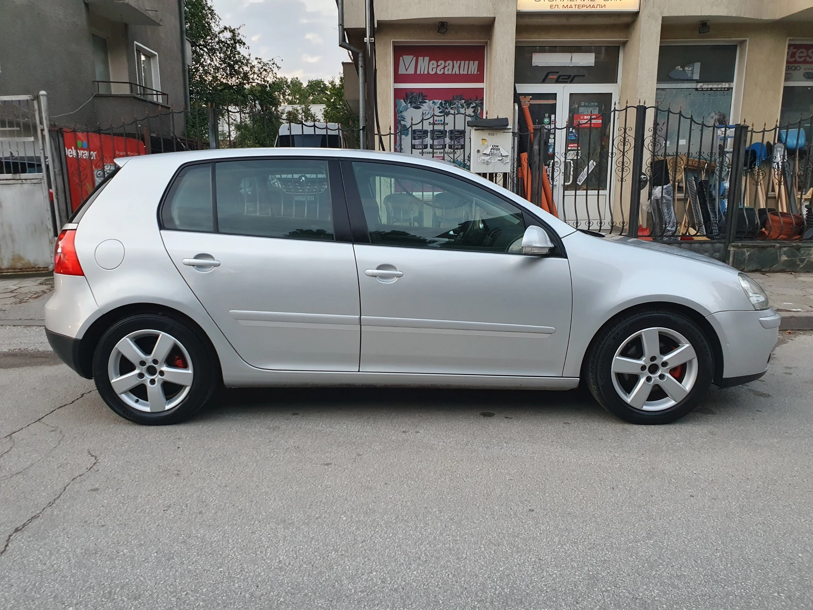 VW Golf 1.9TDI-105k.s., снимка 6 - Автомобили и джипове - 55270546