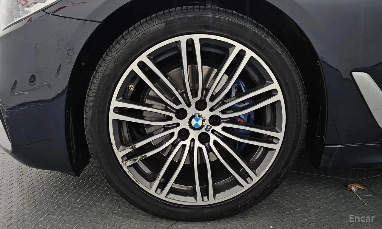 BMW 530 * 530i M Sport Package Plus* АВТОКРЕДИТ* , снимка 5 - Автомобили и джипове - 55978665