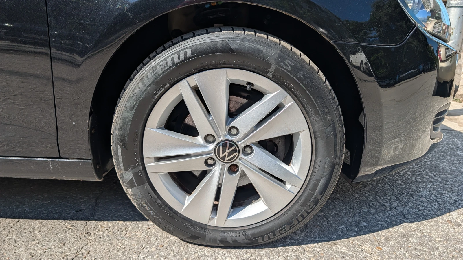 VW Golf 1.6 Bifuel Фабрична газ, снимка 11 - Автомобили и джипове - 56099056