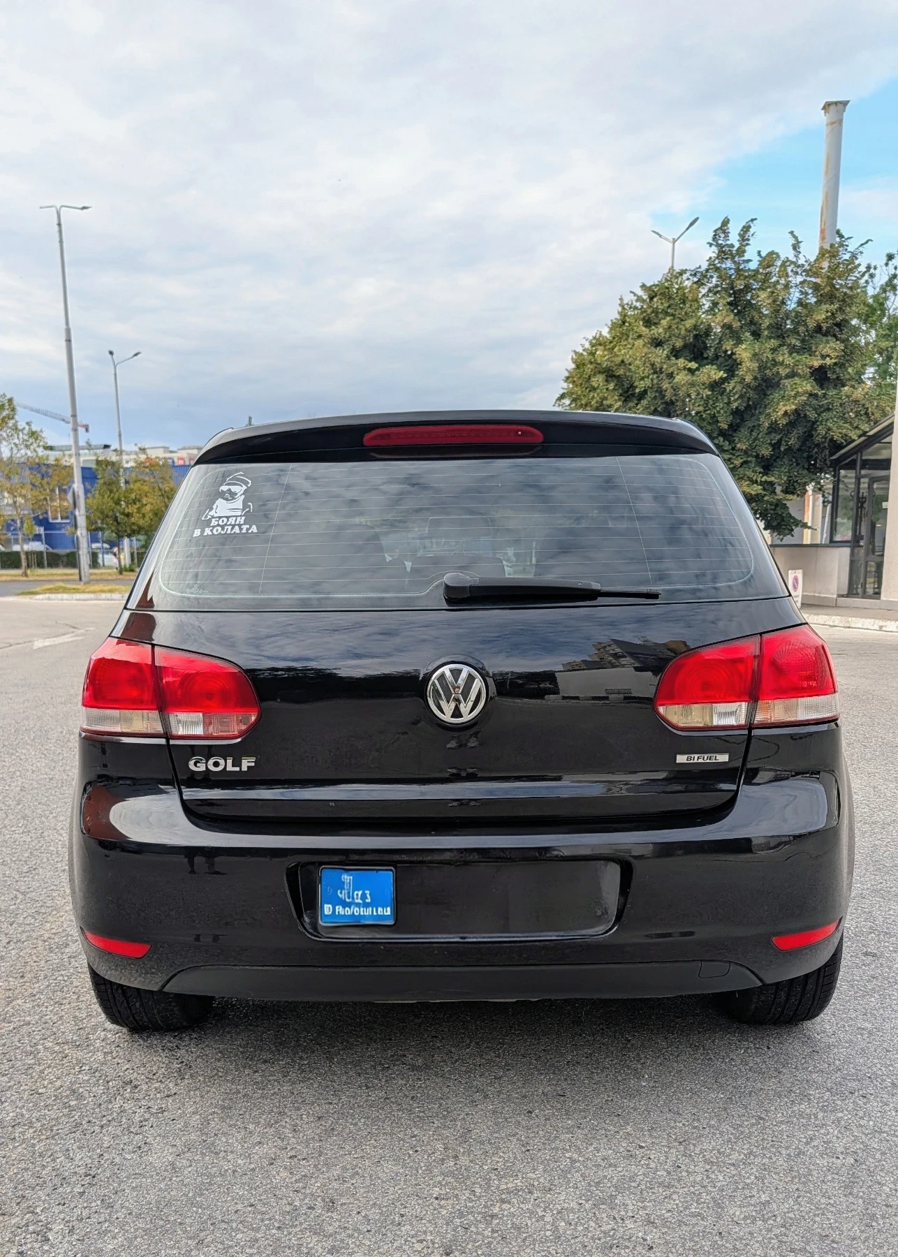 VW Golf 1.6 Bifuel Фабрична газ, снимка 6 - Автомобили и джипове - 56099056