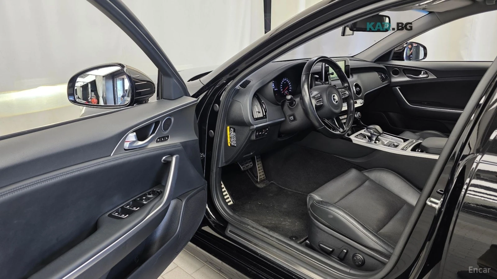 Kia Stinger 2.2 D* DREAM EDITION* MULTIMEDIA* ХЕДЪП* ОБДУХВ* , снимка 10 - Автомобили и джипове - 56155292