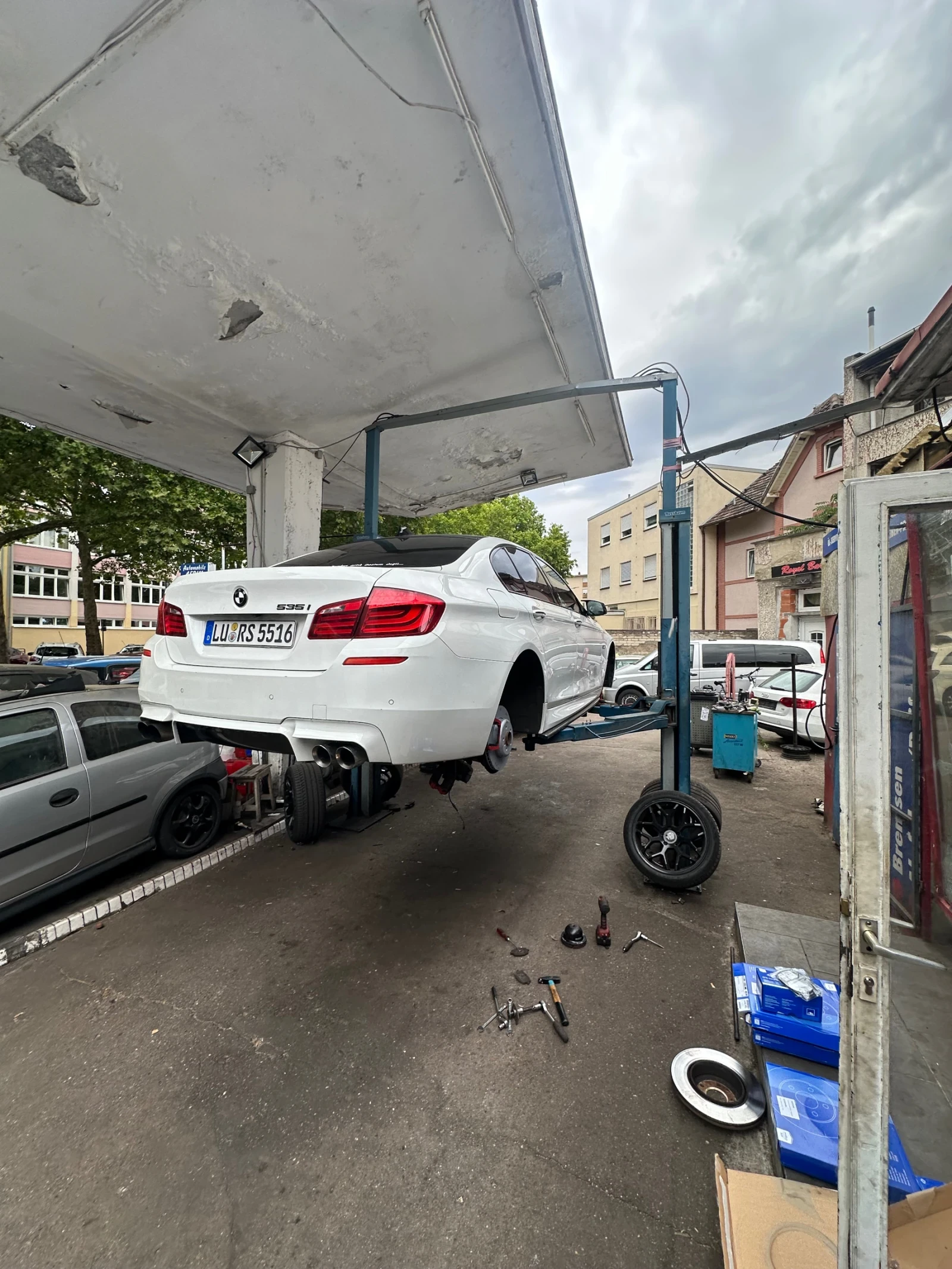 BMW 535, снимка 8 - Автомобили и джипове - 56525757