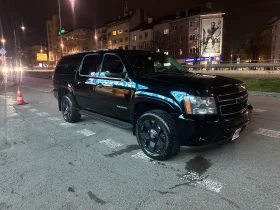 Chevrolet Suburban 1500 LT, снимка 2