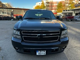 Chevrolet Suburban 1500 LT, снимка 2