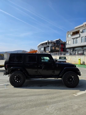    Jeep Wrangler SAHARA