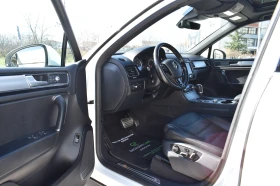 VW Touareg 3.0TDI* R-LINE* PANORAMA - 18500 € / 36182.85 лв. - 30864969 7