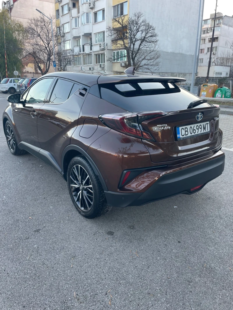 Toyota C-HR CLASSY Hibrid 1.8 ГАРАНЦИЯ ОТ TOYOTA, снимка 6 - Автомобили и джипове - 48151421