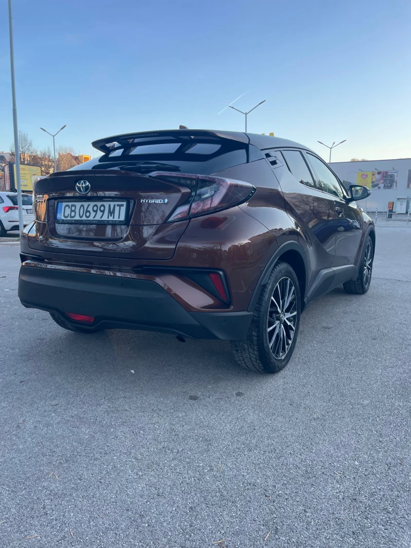 Toyota C-HR CLASSY Hibrid 1.8 ГАРАНЦИЯ ОТ TOYOTA, снимка 5 - Автомобили и джипове - 48151421