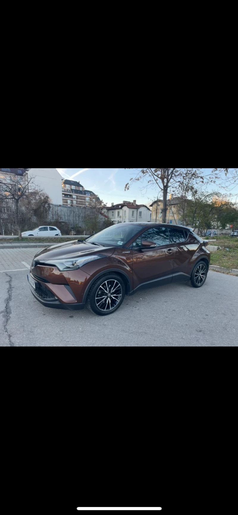 Toyota C-HR CLASSY Hibrid 1.8 ГАРАНЦИЯ ОТ TOYOTA(ОБСЛУЖЕН ), снимка 2 - Автомобили и джипове - 51416322