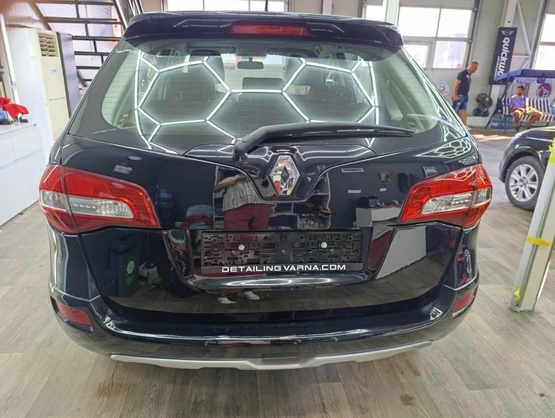 Renault Koleos 2.5i Швейцария, снимка 17 - Автомобили и джипове - 51222234