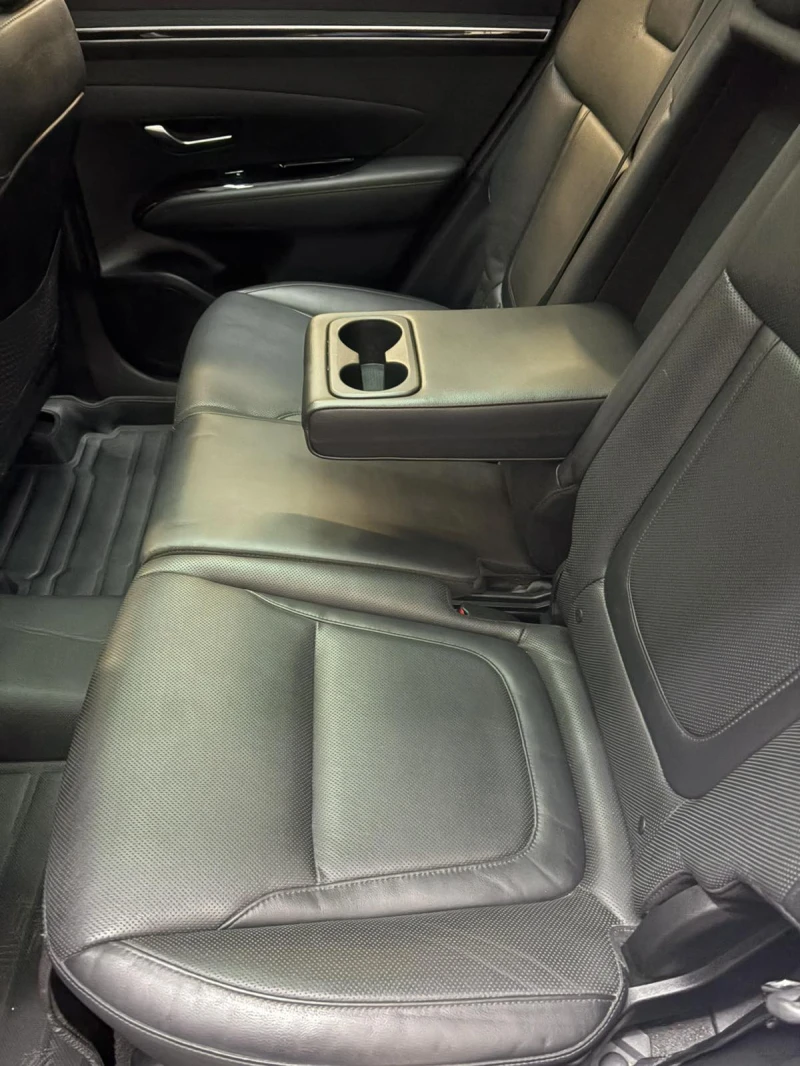Hyundai Tucson 2.5 HTRAC 4x4, снимка 14 - Автомобили и джипове - 52512018