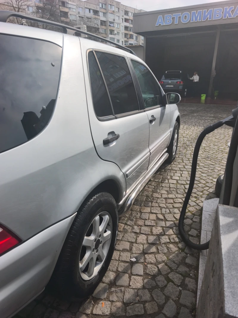 Mercedes-Benz ML 270, снимка 5 - Автомобили и джипове - 53478195