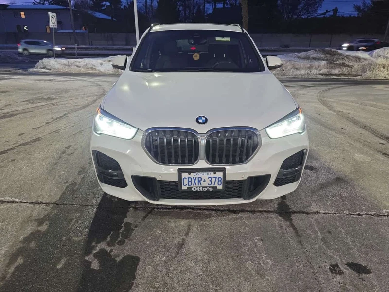 BMW X1 xDrive28i | SUNROOF | ПОДГРЕВИ | KEYLESS | CARFAX, снимка 6 - Автомобили и джипове - 53599177