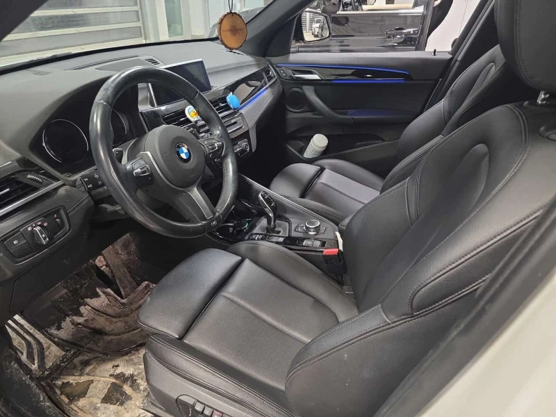 BMW X1 xDrive28i | SUNROOF | ПОДГРЕВИ | KEYLESS | CARFAX, снимка 5 - Автомобили и джипове - 53599177