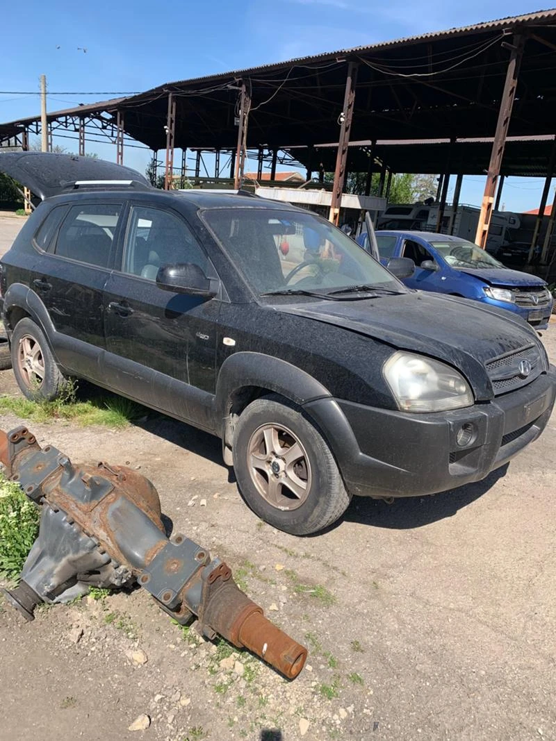 Hyundai Tucson, снимка 1 - Автомобили и джипове - 36700071