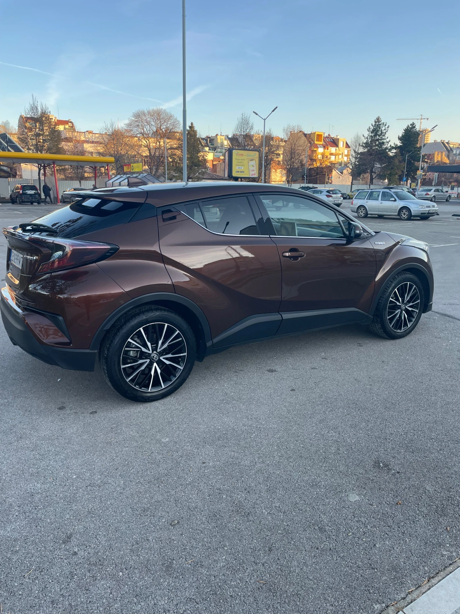 Toyota C-HR CLASSY Hibrid 1.8 ГАРАНЦИЯ ОТ TOYOTA - изображение 4