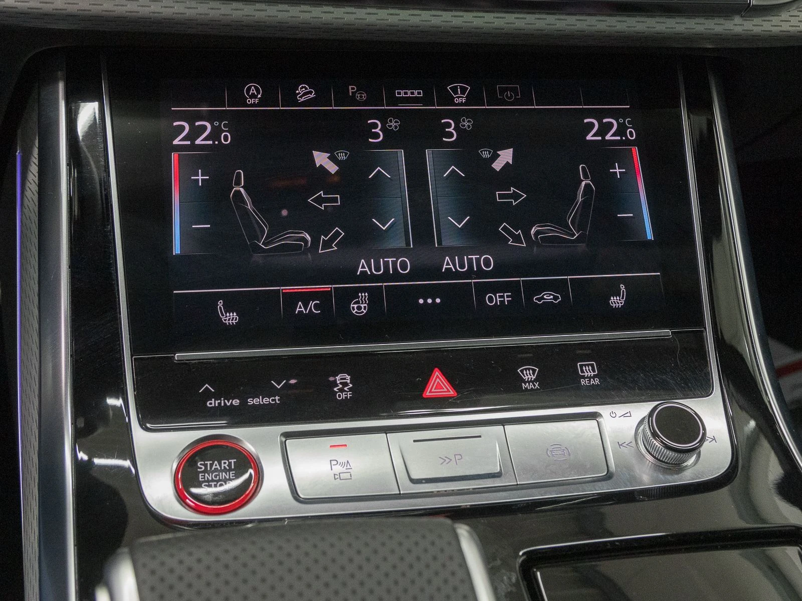 Audi SQ7 TFSI/FACE/BLACK OPTIC/PANO/MATRIX/HEAD UP/7-МЕСТЕН - изображение 9