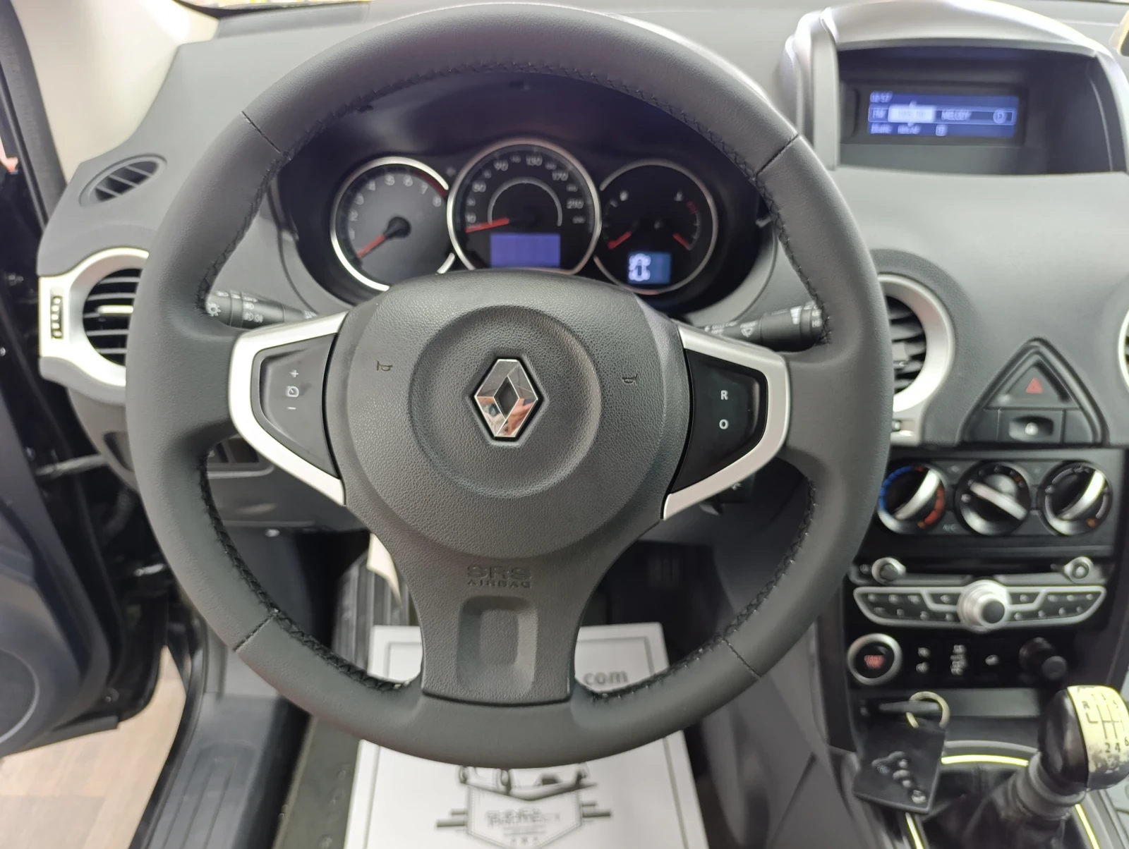 Renault Koleos 2.5i Швейцария - изображение 3