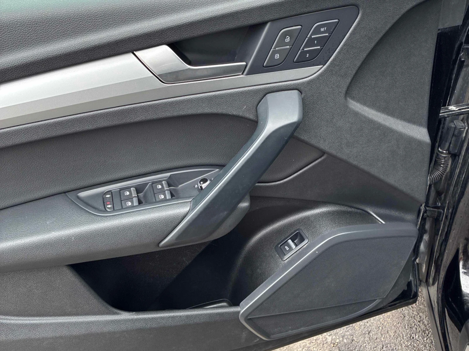 Audi Q5 KOMFORT * CAR FAX * АВТО КРЕДИТ * , снимка 8 - Автомобили и джипове - 54240621