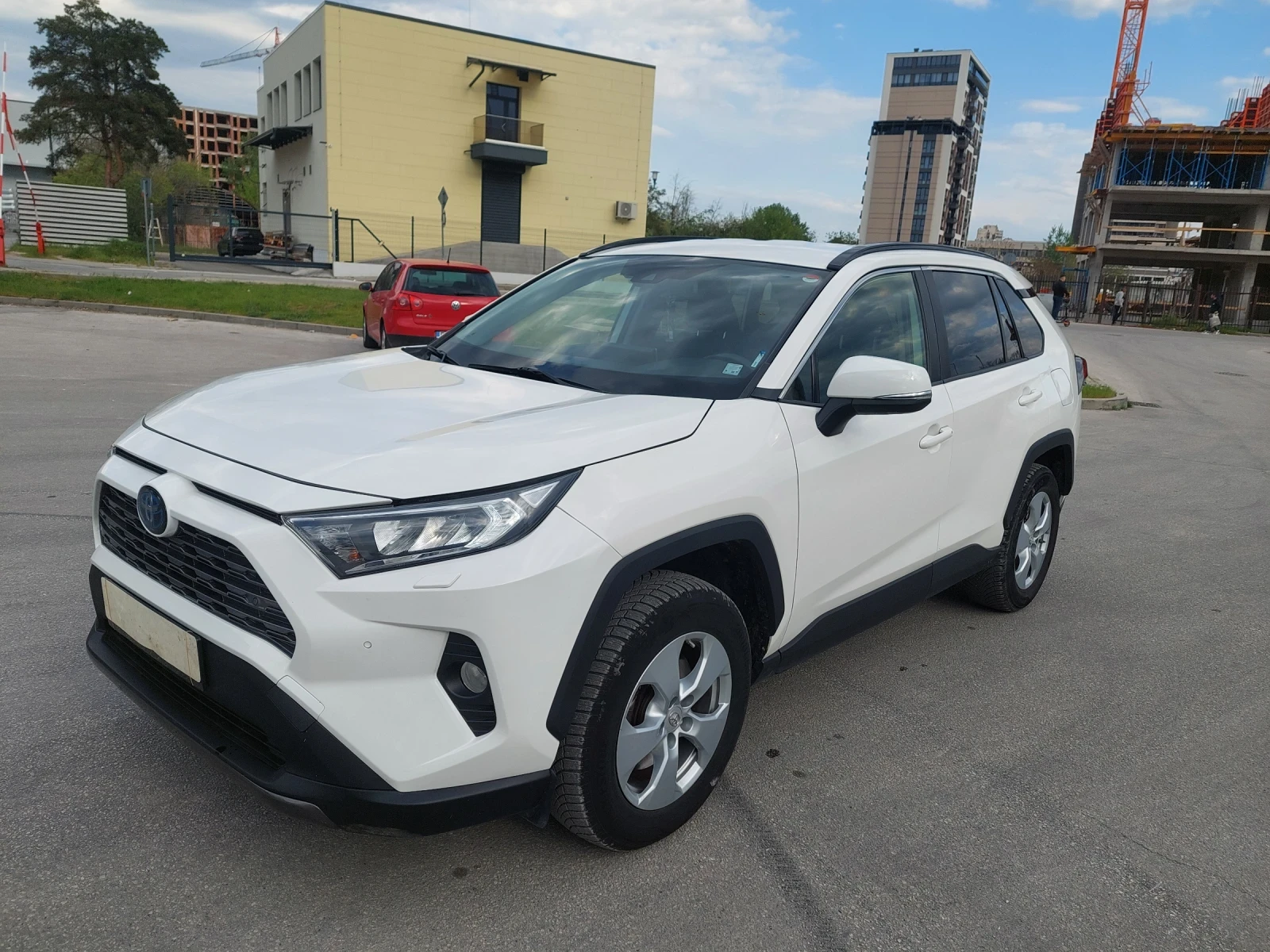 Toyota Rav4 2.5 HIBRID, снимка 4 - Автомобили и джипове - 54297885