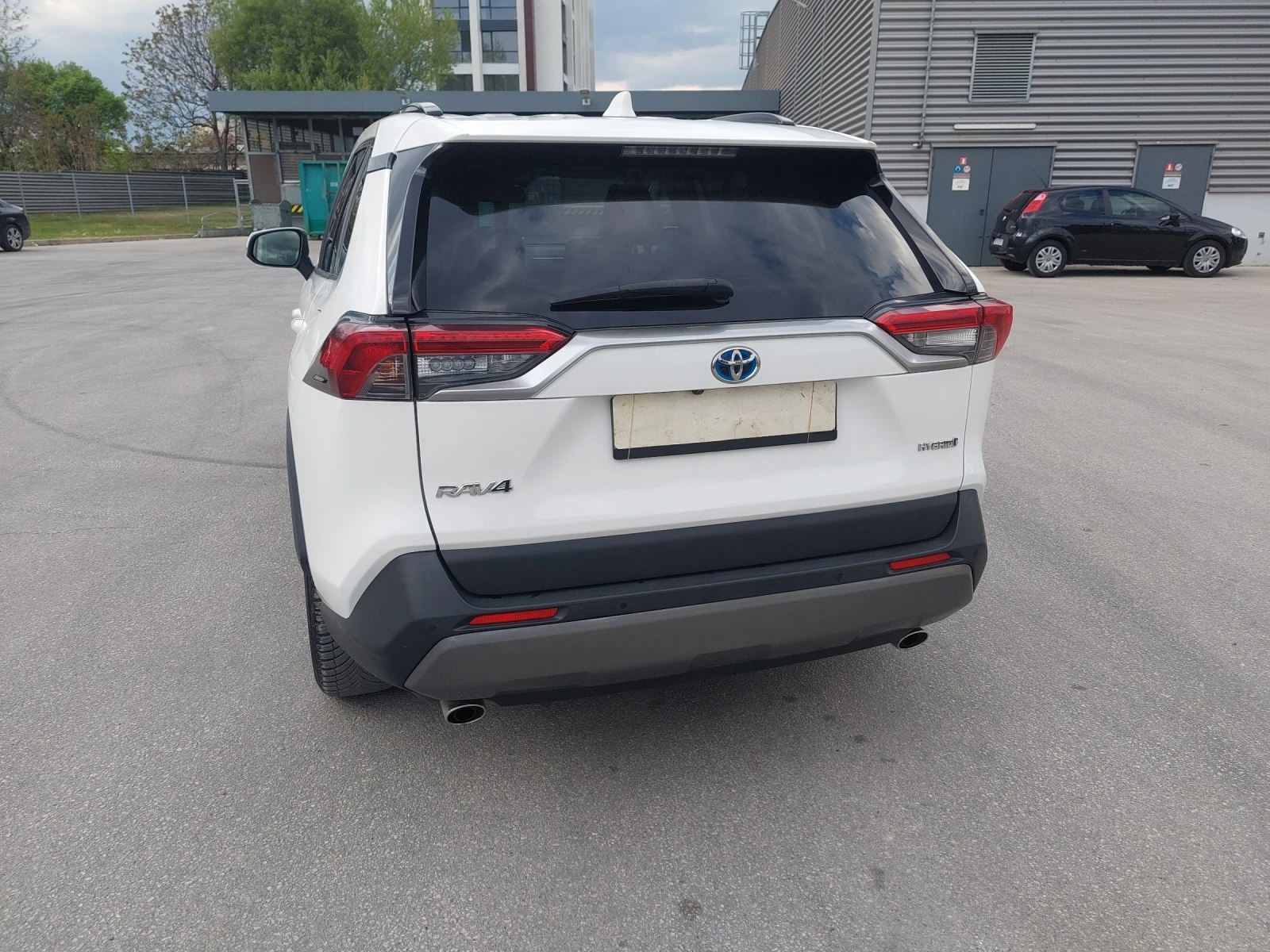 Toyota Rav4 2.5 HIBRID, снимка 7 - Автомобили и джипове - 54297885