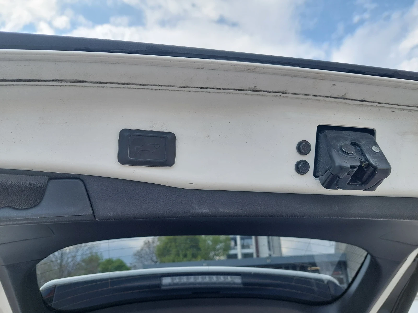 Toyota Rav4 2.5 HIBRID, снимка 14 - Автомобили и джипове - 54297885