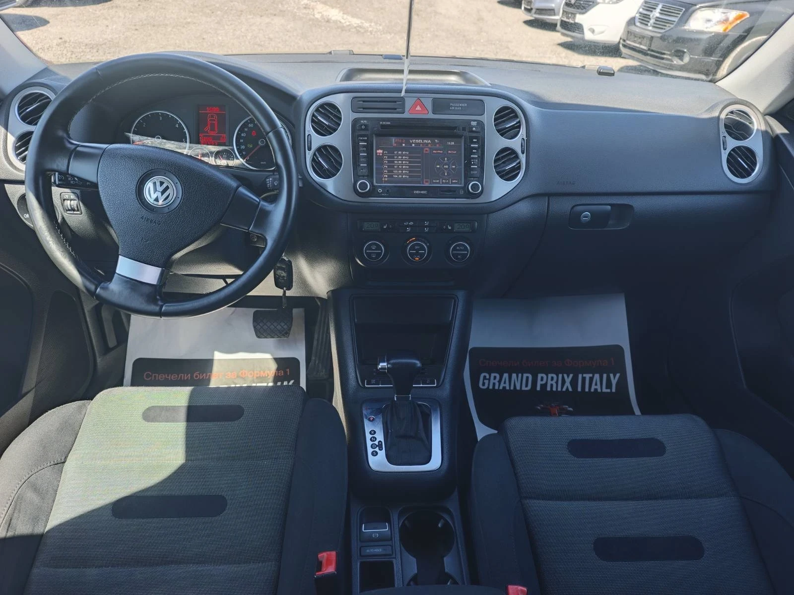 VW Tiguan 2.0TDI/140KC, снимка 10 - Автомобили и джипове - 54333477