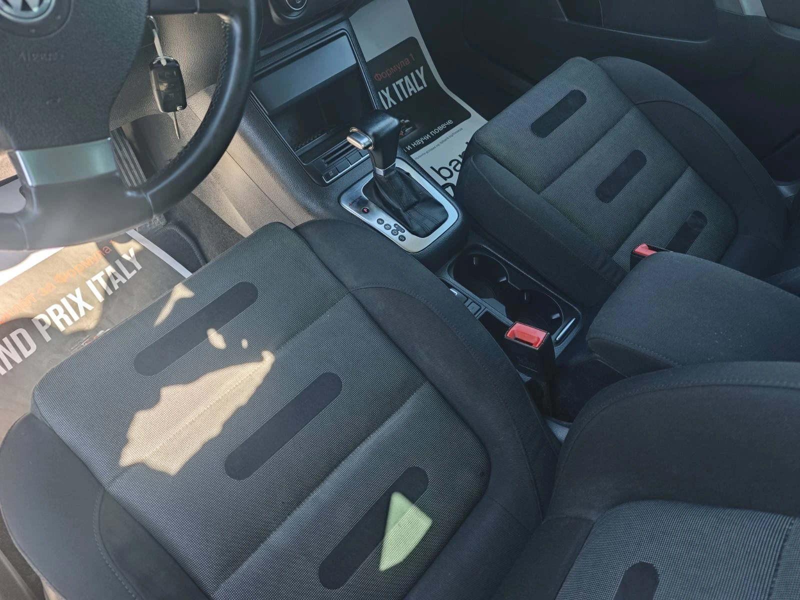 VW Tiguan 2.0TDI/140KC, снимка 11 - Автомобили и джипове - 54333477