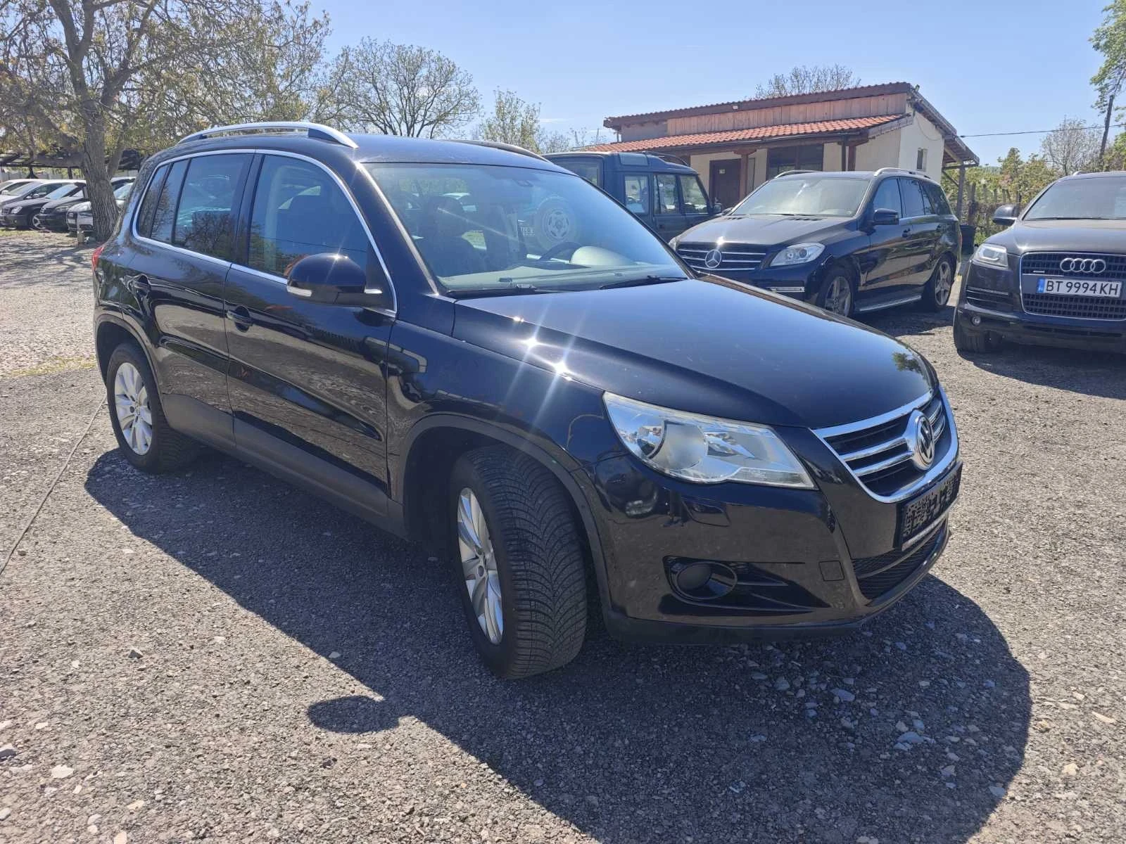 VW Tiguan 2.0TDI/140KC, снимка 2 - Автомобили и джипове - 54333477