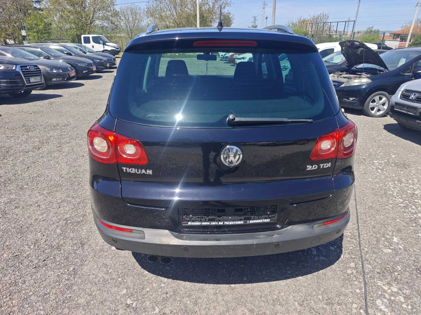 VW Tiguan 2.0TDI/140KC, снимка 8 - Автомобили и джипове - 54333477