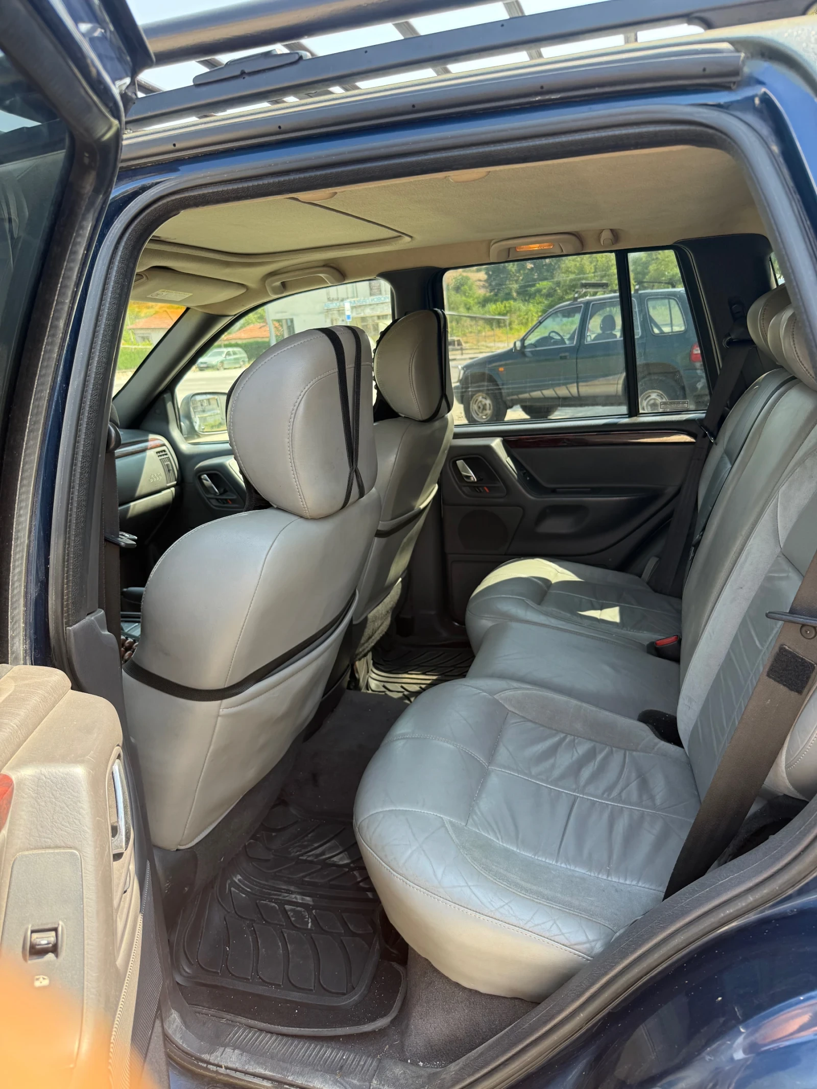 Jeep Grand cherokee, снимка 9 - Автомобили и джипове - 56041286