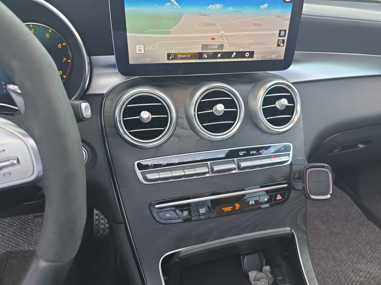 Mercedes-Benz GLC 43 AMG 4MATIC* DISTRONIC* 360КАМЕРИ* ПАНОРАМА* , снимка 9 - Автомобили и джипове - 56113009