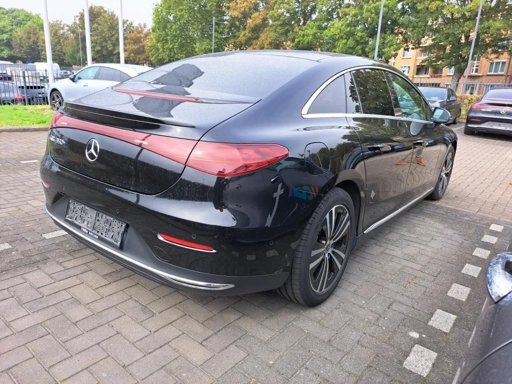 Mercedes-Benz EQE 350+ LONG RANGE Leather Navi LED 101% SoH, снимка 4 - Автомобили и джипове - 56288559