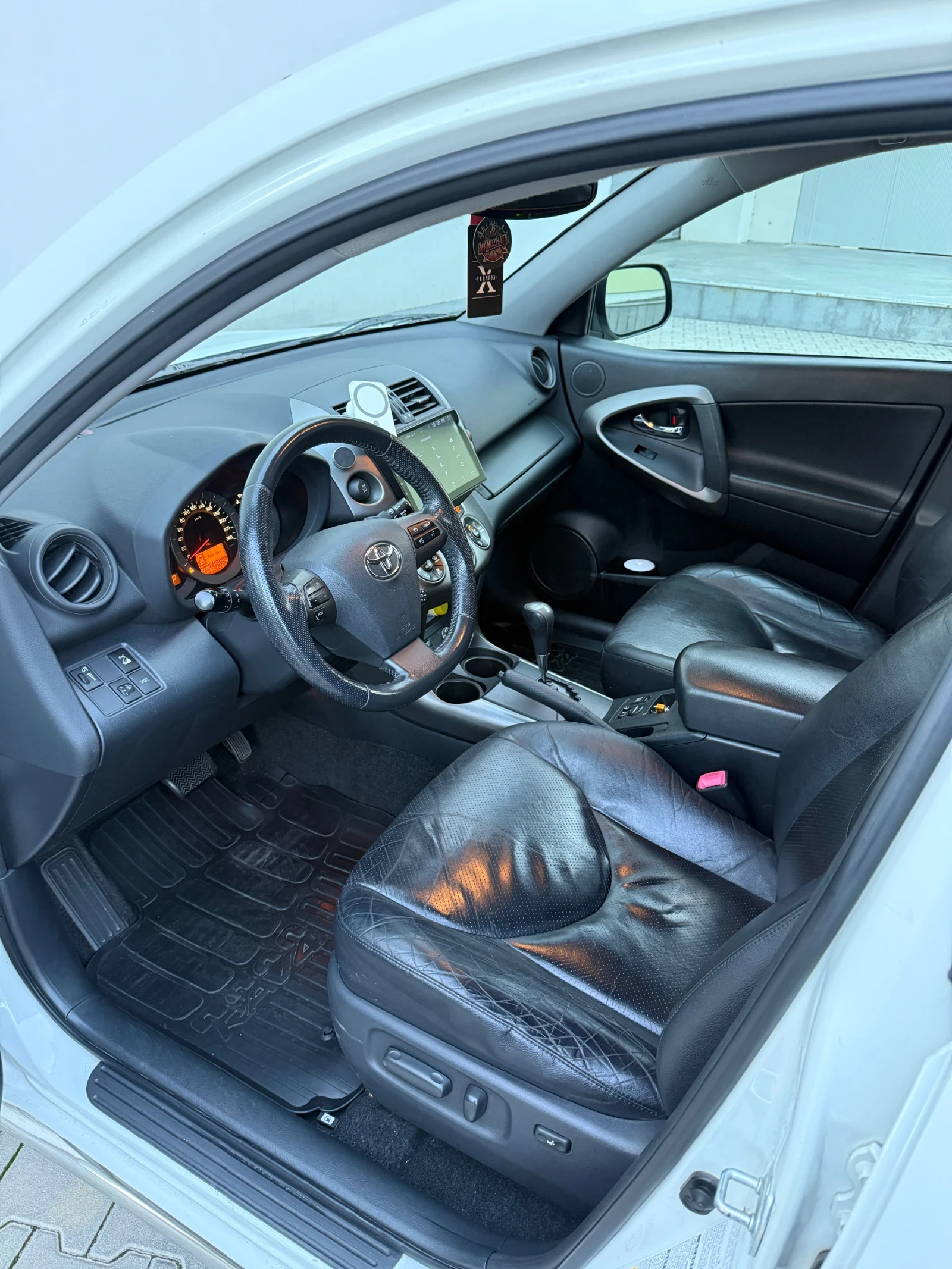 Toyota Rav4 КАМЕРА* KEYLESS* , снимка 9 - Автомобили и джипове - 56552621