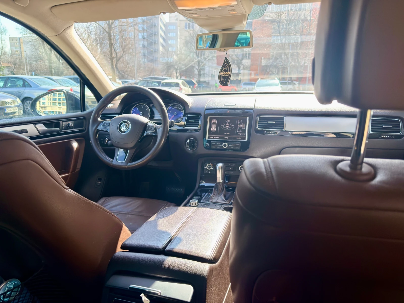 VW Touareg, снимка 6 - Автомобили и джипове - 56730004
