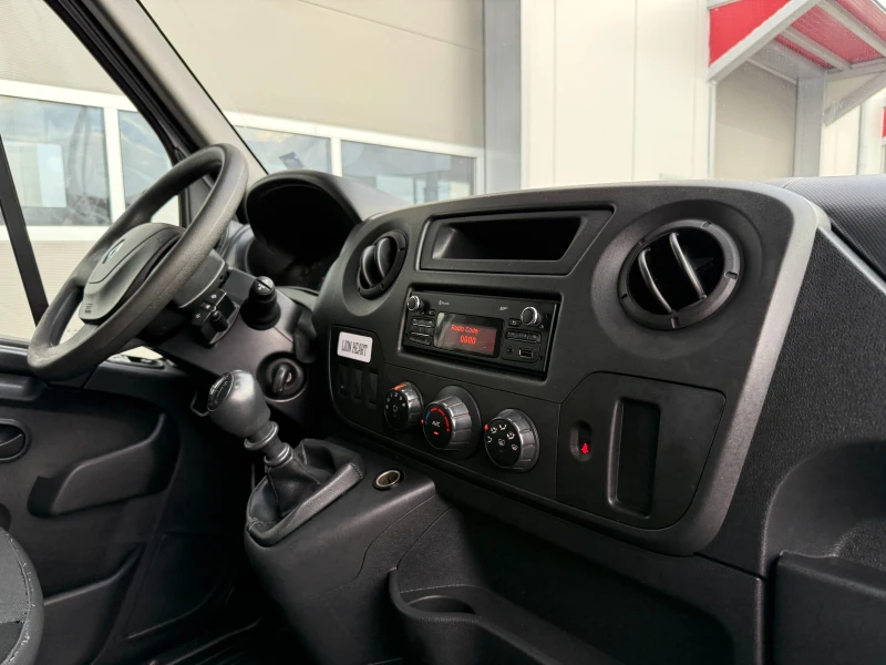Renault Master 2.3 DCI, снимка 14 - Бусове и автобуси - 52323619