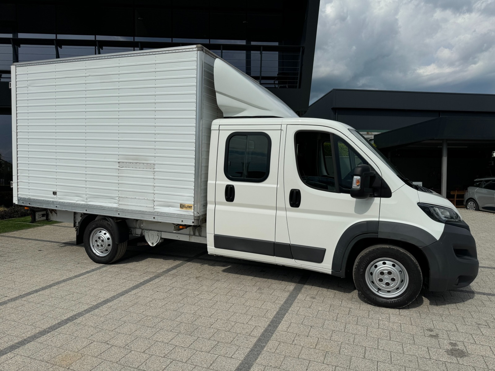 Peugeot Boxer 7 места 3.40м фургон - изображение 2