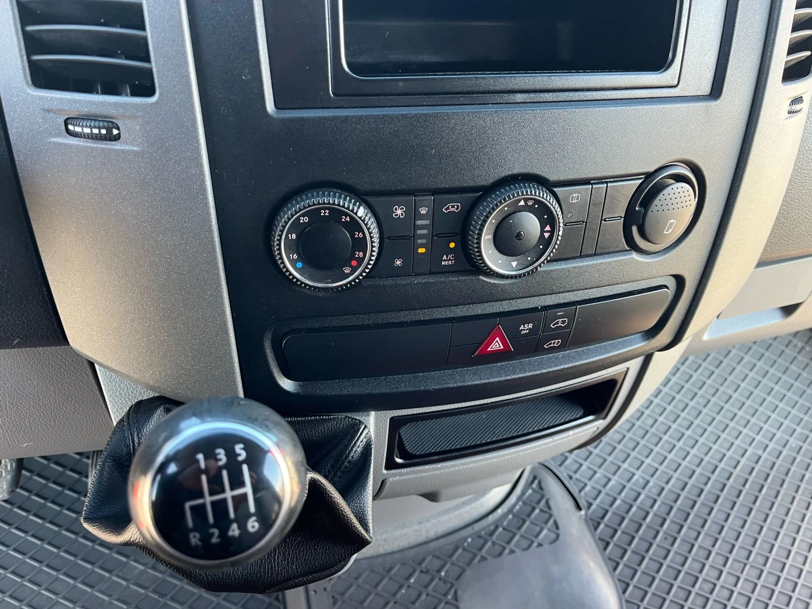 VW Crafter  - изображение 8