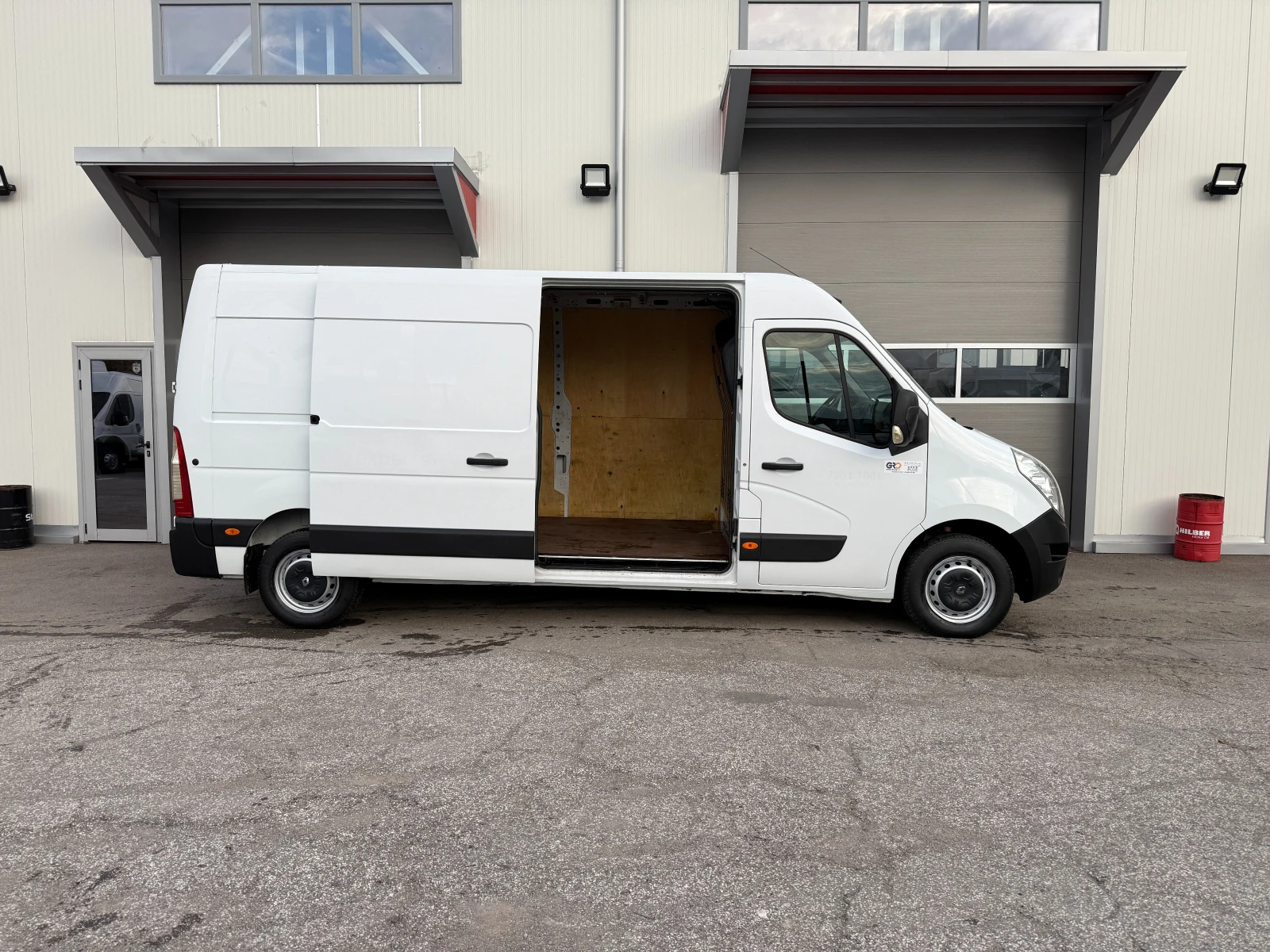 Renault Master 2.3 DCI - изображение 8