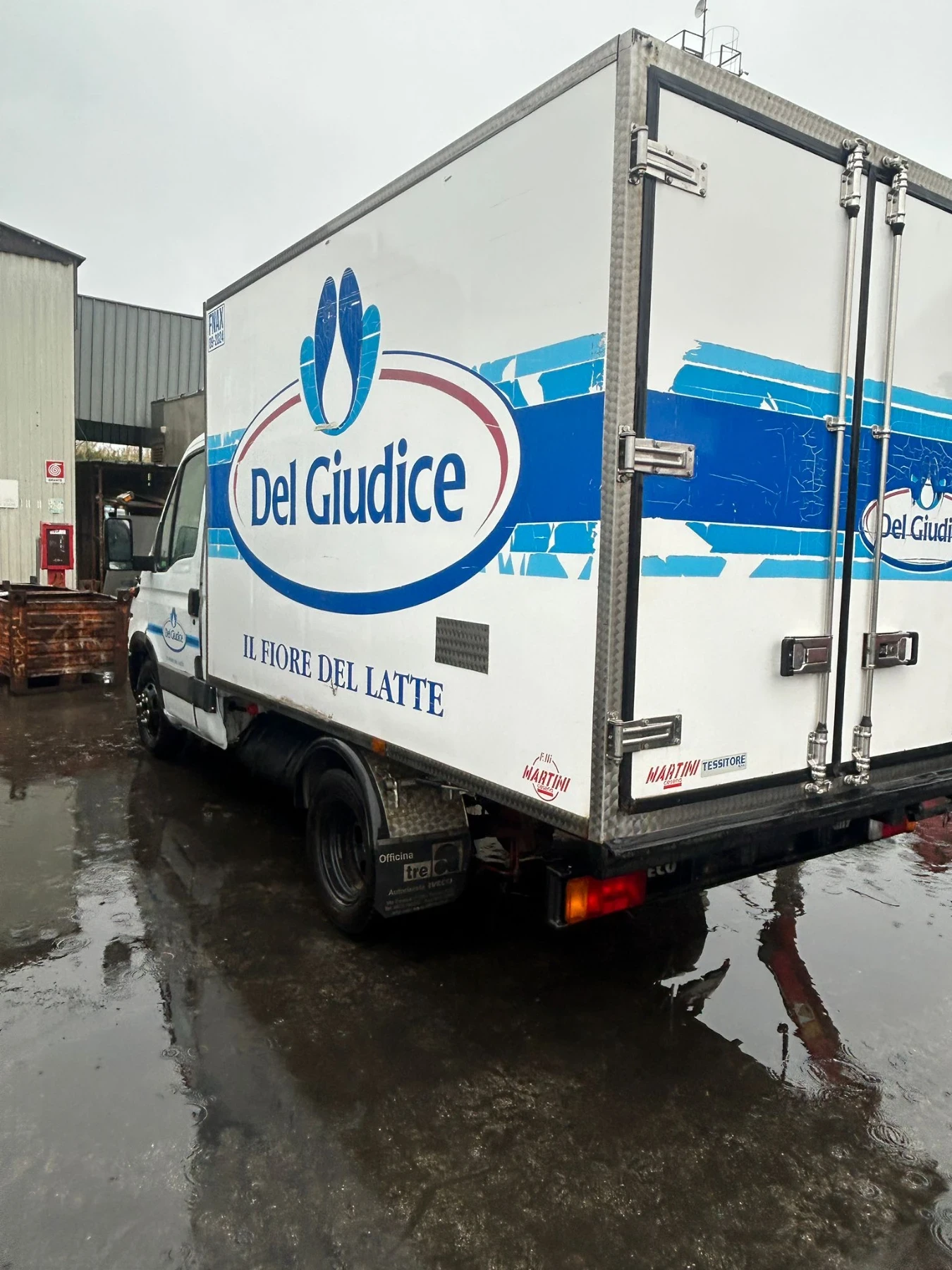 Iveco 35c13 2.8 d 110-130 hp Може и на шаси, снимка 2 - Бусове и автобуси - 53997096