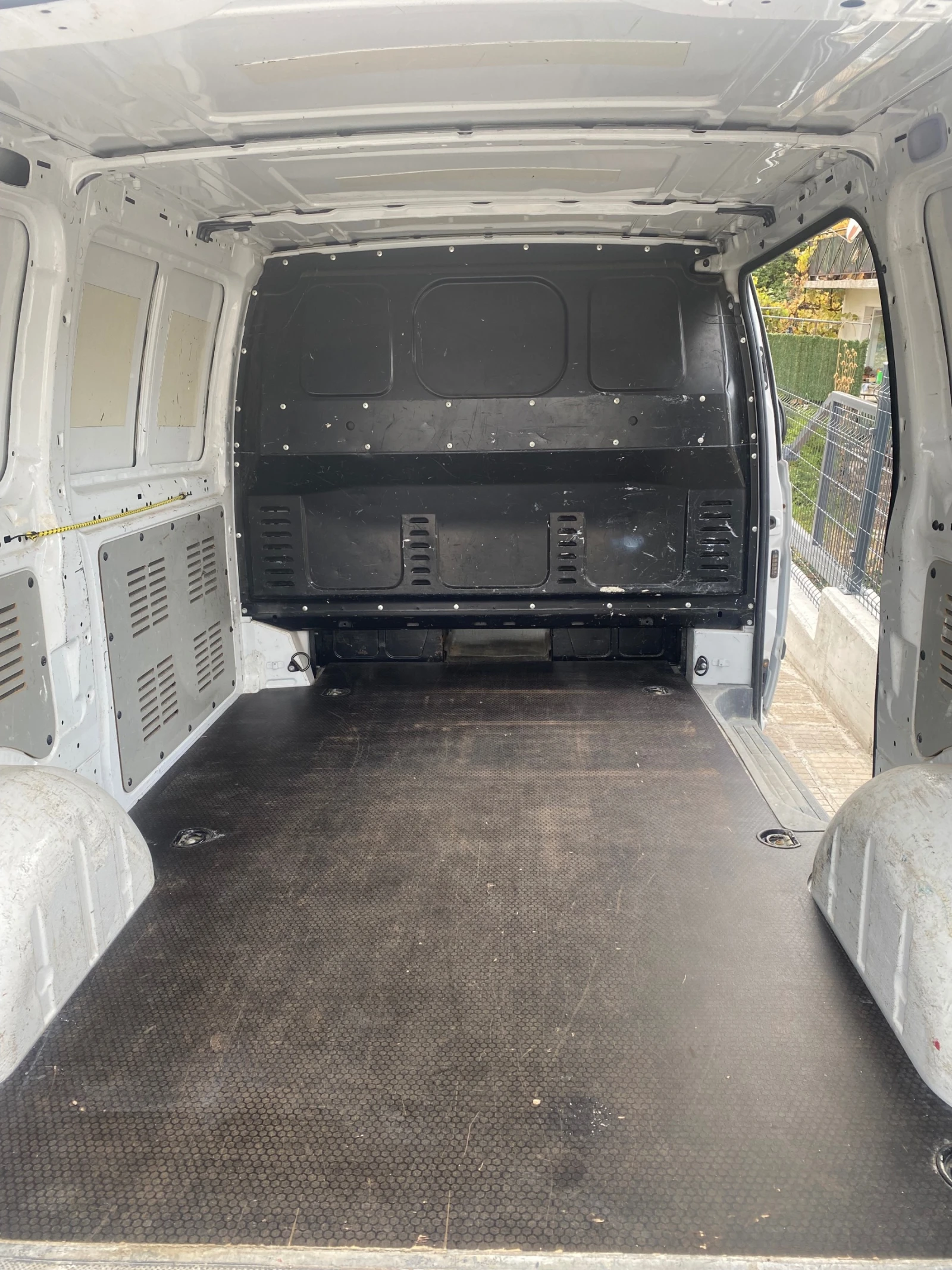 Mercedes-Benz Vito 111 CDI, снимка 9 - Бусове и автобуси - 56343684