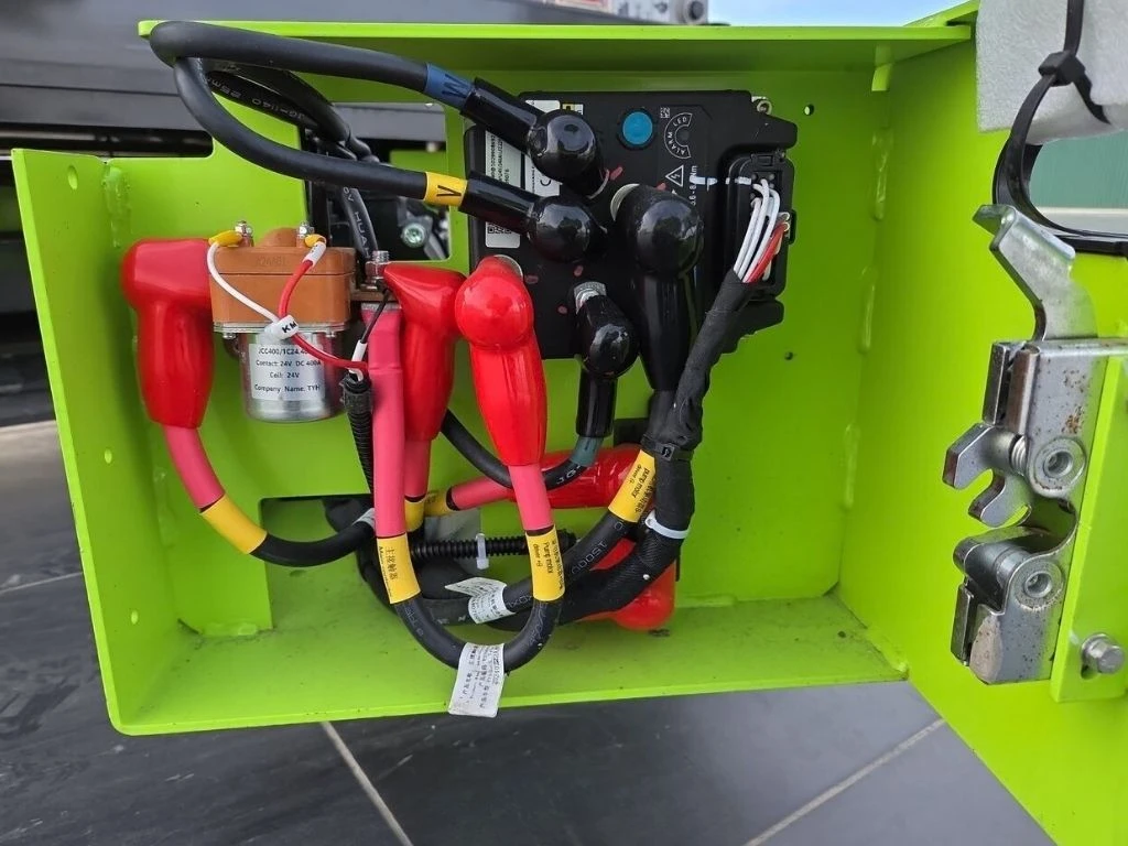 Автовишка Zoomlion ZS1012AC-Li, снимка 3 - Индустриална техника - 53961950