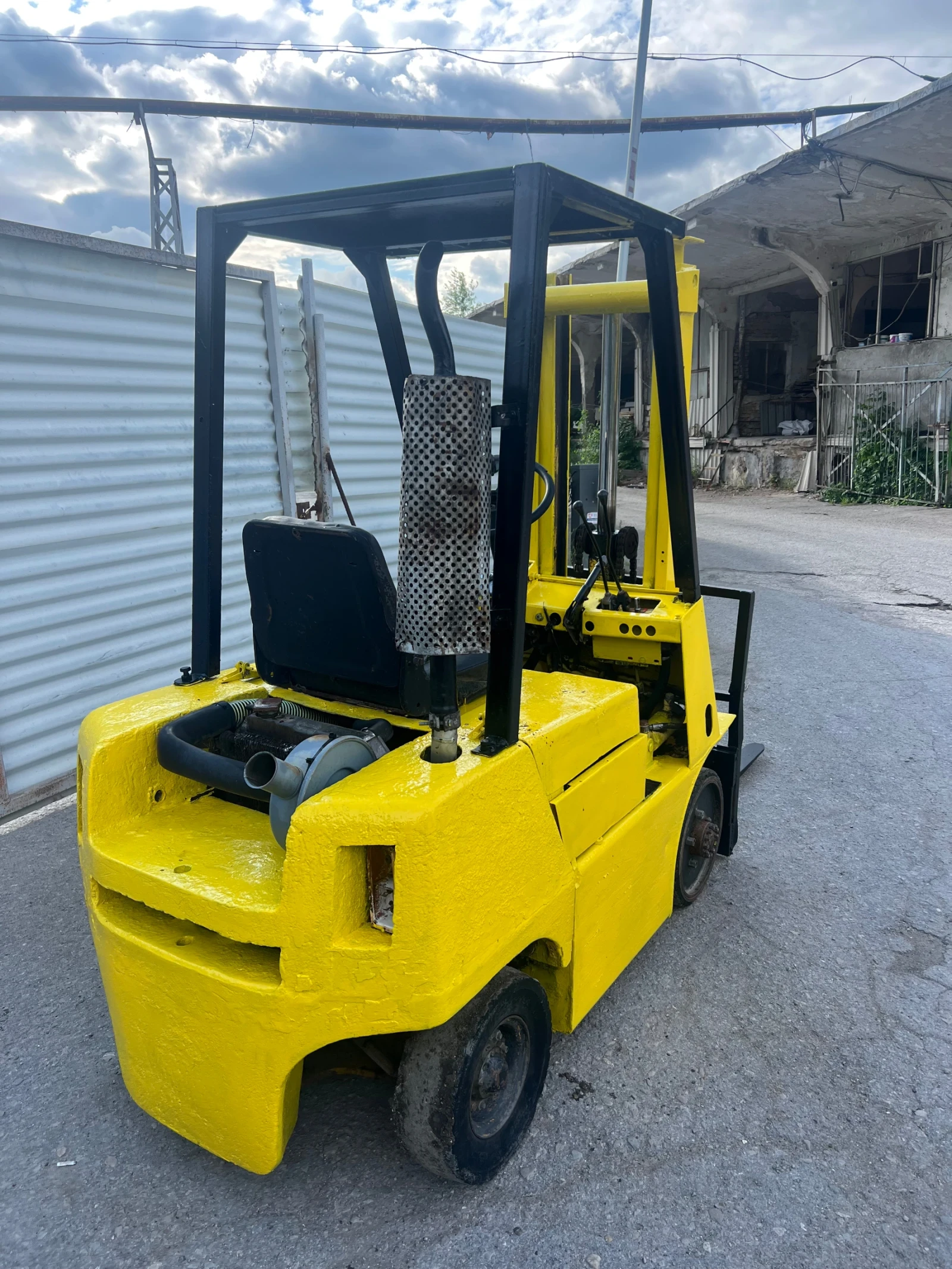 ������� BT ����� ������� 3 ��������� | Mobile.bg � ����������� 3