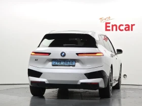 BMW iX xDrive40 First Edition| 326к.с., снимка 4