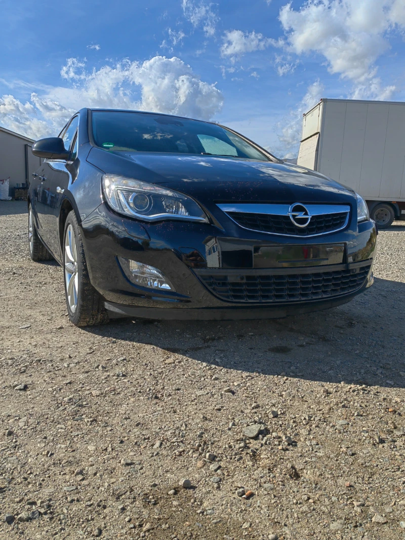 Opel Astra 2.0tdci full, снимка 1 - Автомобили и джипове - 49134866