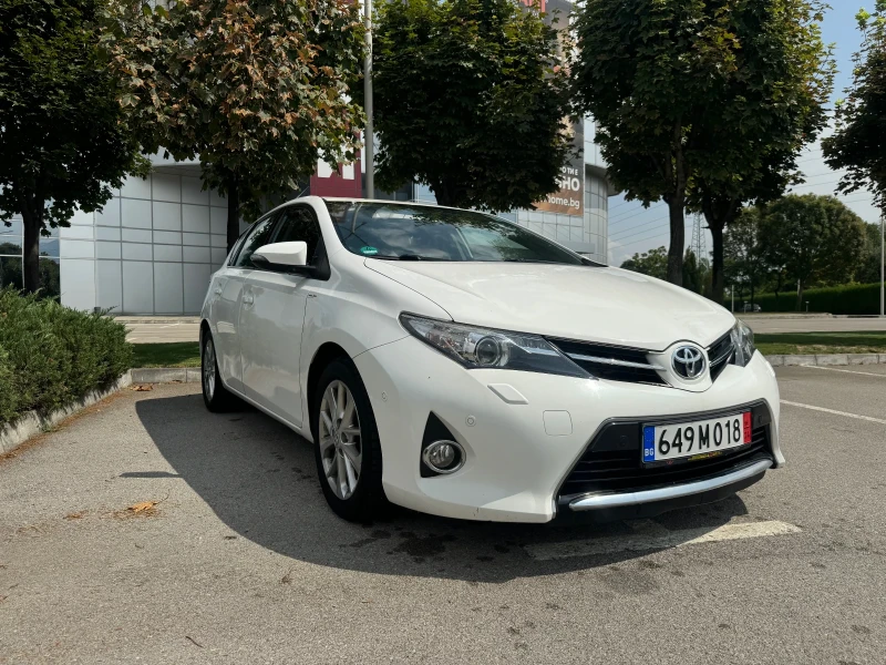 Toyota Auris 2.0 D4D, снимка 1 - Автомобили и джипове - 45344696