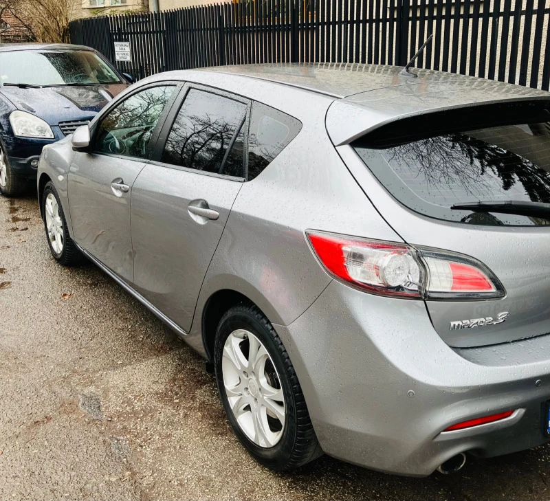 Mazda 3 BL 186кс keyless, снимка 6 - Автомобили и джипове - 44463765