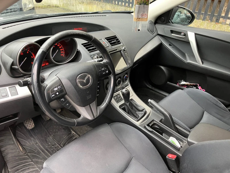 Mazda 3 BL 186кс keyless, снимка 10 - Автомобили и джипове - 44463765