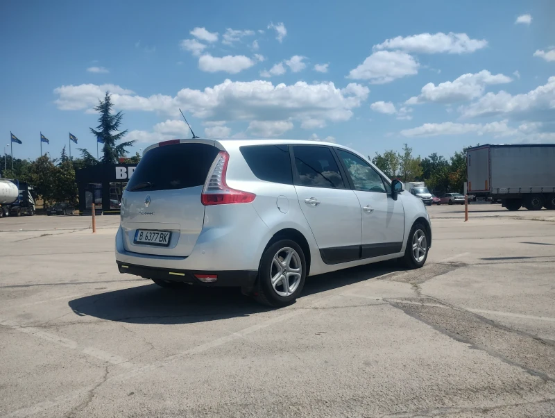 Renault Grand scenic 1.5 DCI, снимка 4 - Автомобили и джипове - 47263199